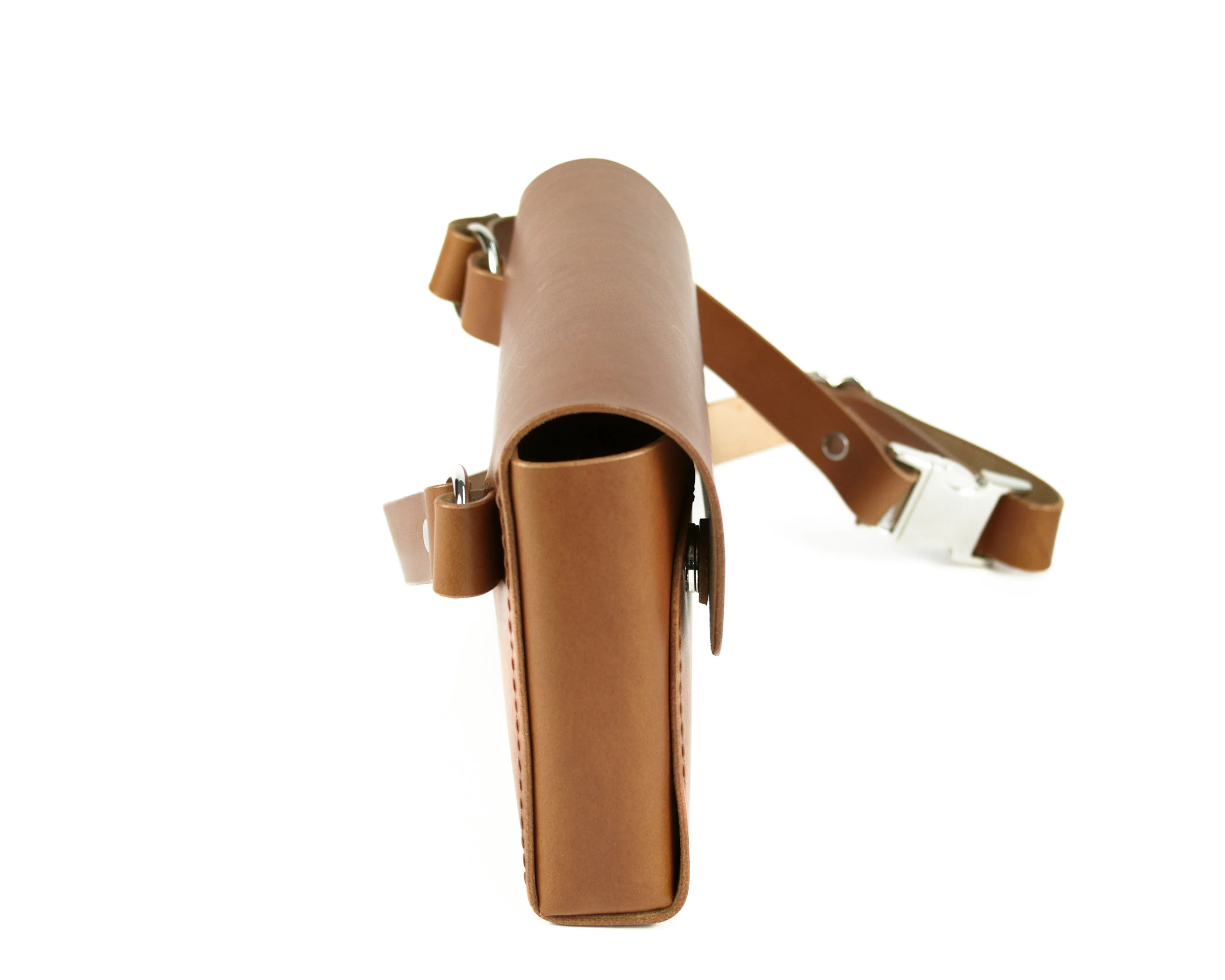 Carlile Sling Bag: Tan