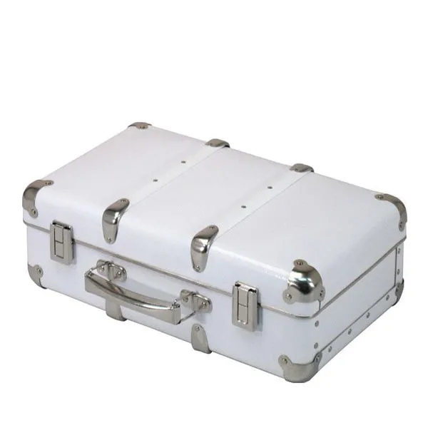 Kazeto Riveted Suitcase - White